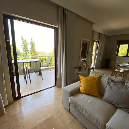 St Minas Seaview Villa Chalkís
